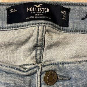 Hollister Men Light Blue Distressed and Skinny Jeans